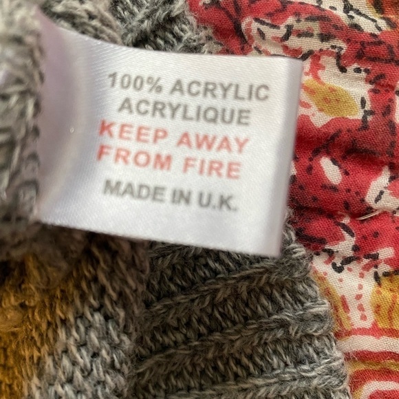 𝅺nasty Gal sweater size medium - Picture 8 of 8